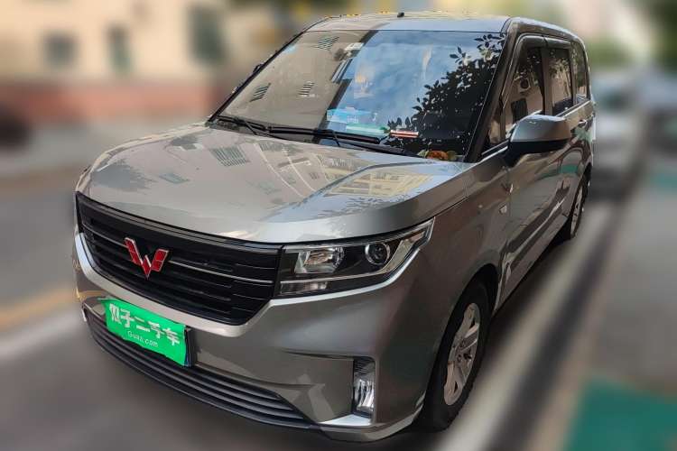 Used Wuling Hongguang PLUS 2019 1.5T Manual Luxury 7-Seater