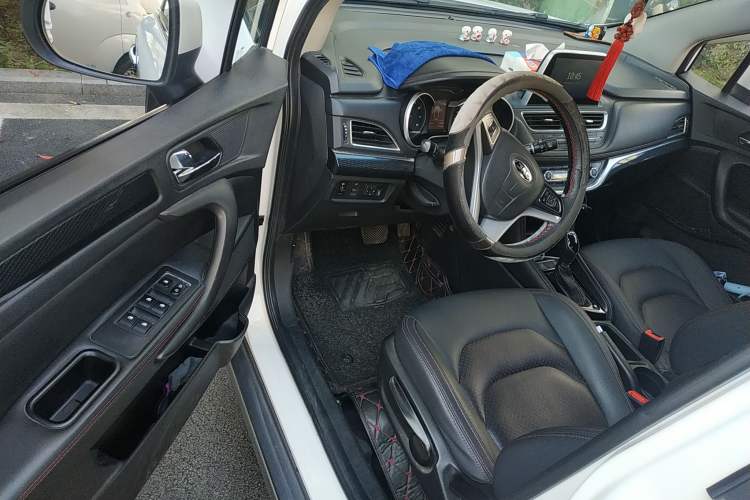 Used JAC Refine S3 2017 1.6L CVT Luxury Smart Model
