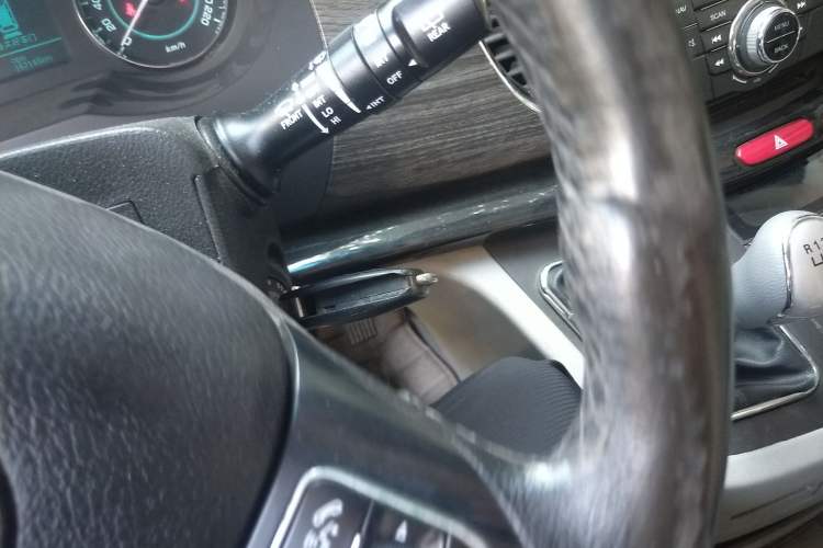 Used JAC Refine M5 2013 2.0T Gasoline Manual Business Edition
