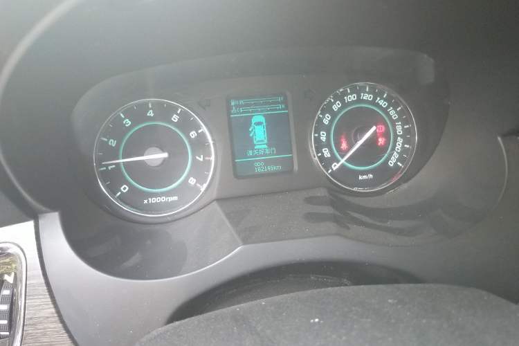 Used JAC Refine M5 2013 2.0T Gasoline Manual Business Edition
