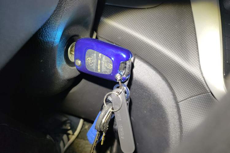 Used Hyundai Verna Ray 2014 1.4L Automatic GLX
