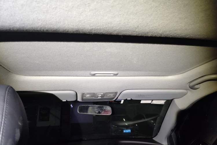 Used Hyundai Verna Ray 2014 1.4L Automatic GLX
