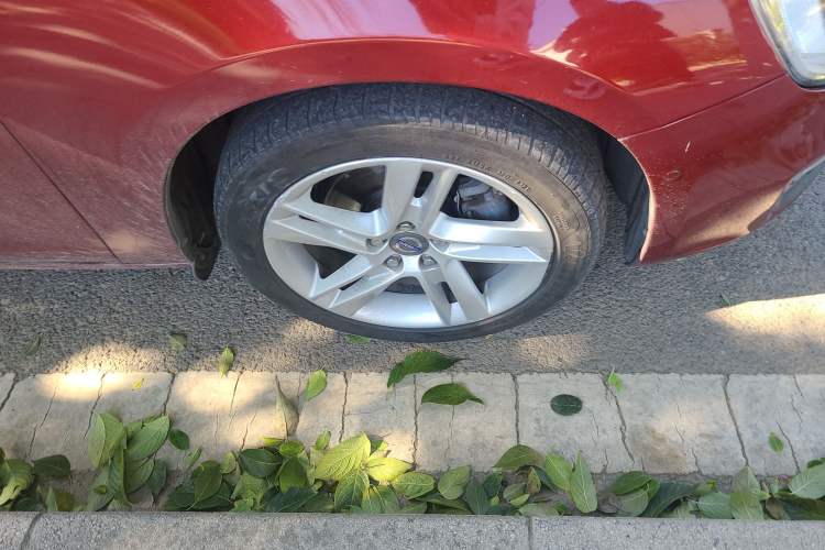 Used Volvo V60 2015 T5 Zhiya Edition
