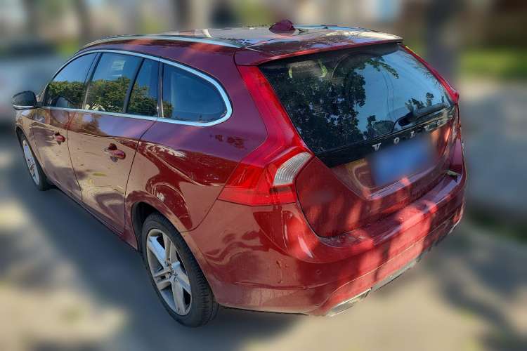 Used Volvo V60 2015 T5 Zhiya Edition
