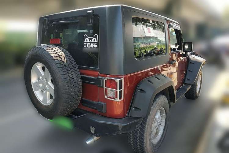 Used Jeep Wrangler 2008 3.8L Sahara two-door model
