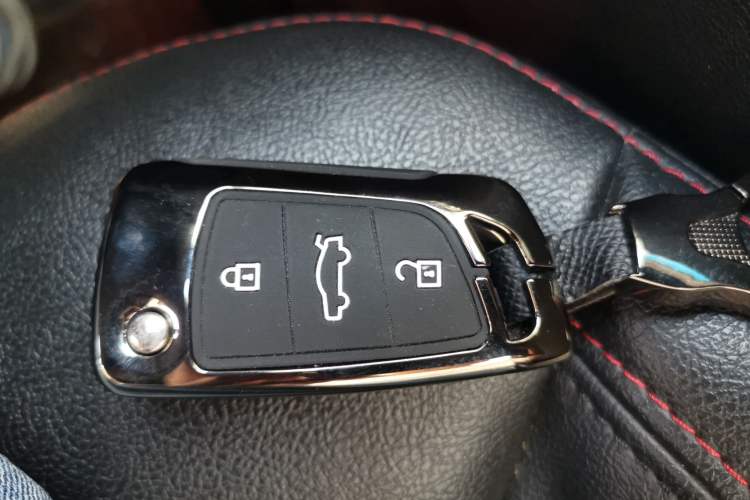 Used JAC Refine S3 2016 1.5L Manual Luxury Smart Version Vehicle Key