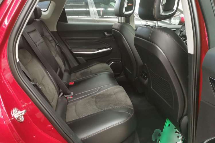 Used Hongqi E-HS3 2019 Zhilian Qiling 4x4 Edition
