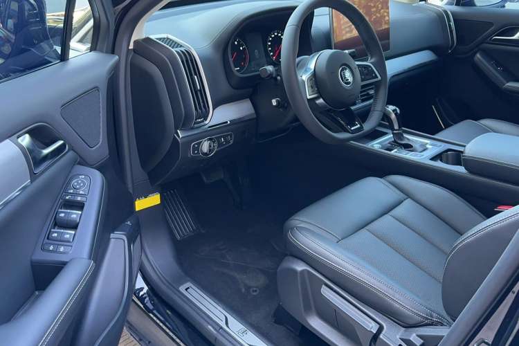 Used BYD Tang 2019 2.0T Automatic SmartConnect Luxury Edition 5 Seats China VI Standard