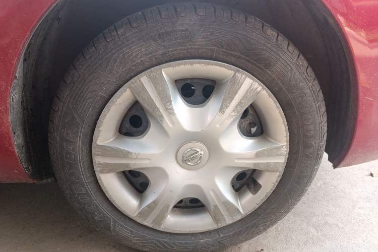 Used Nissan Sunny 2011 1.5XE CVT Comfort Edition Right Front Wheel Hub