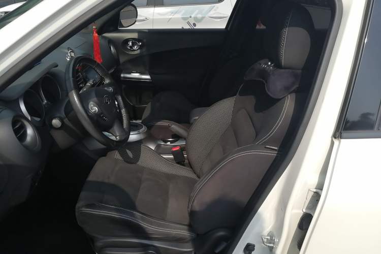 Used Infiniti ESQ 2014 1.6L Spontaneous Edition Left Front Seat