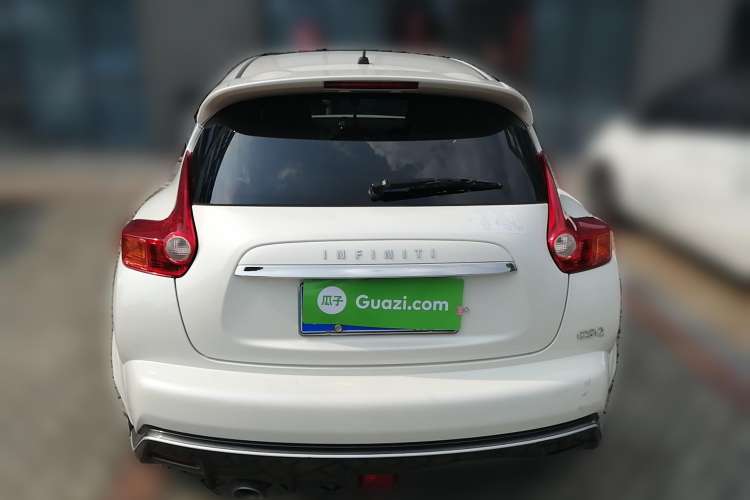 Used Infiniti ESQ 2014 1.6L Spontaneous Edition Rear