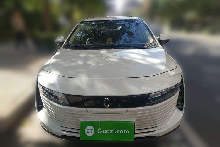Used ORA iQ 2018 High-Range Version Smart Connectivity Model
