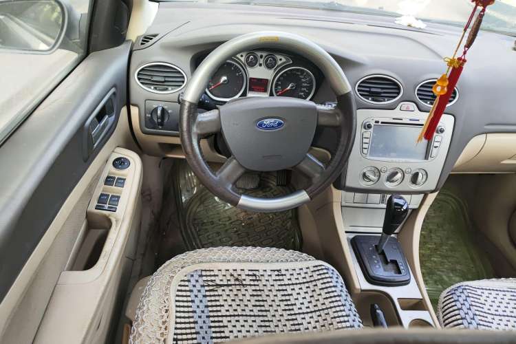 Used Ford Focus 2009 Sedan 1.8L Automatic Fashion Edition
