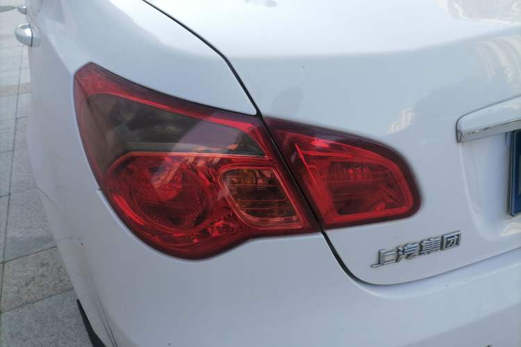 Used Roewe 550 2012 550 1.8L Manual Value Edition