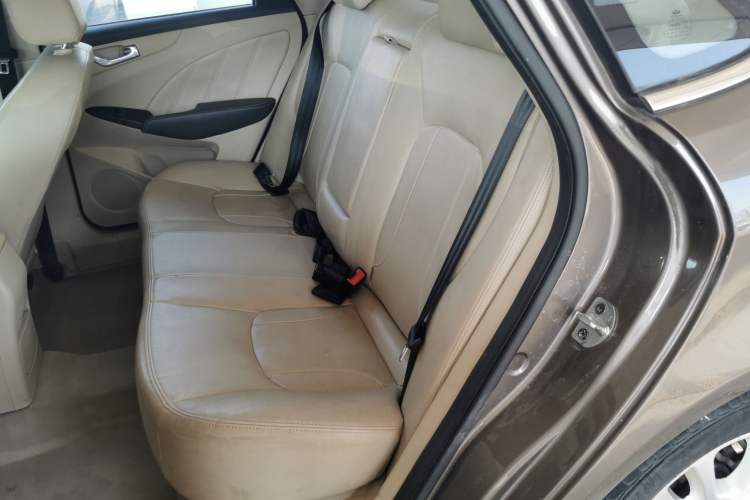 Used Chery Arrizo 7 2013 1.6L Manual ZhiXiang Edition
