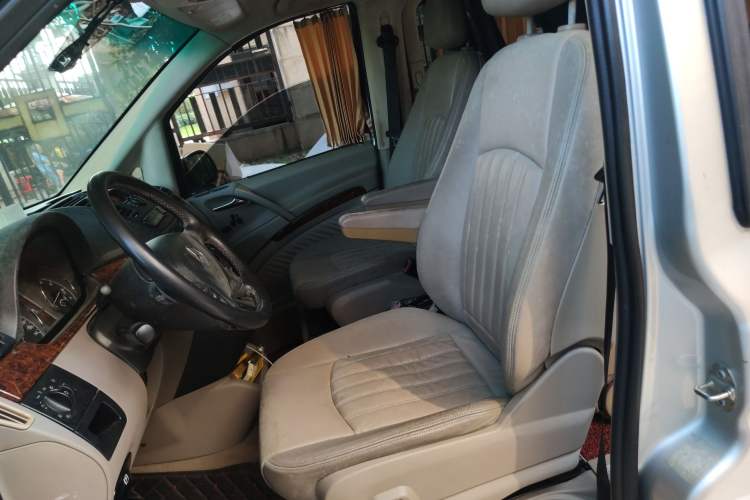 Used Mercedes-Benz Viano 2010 2.5L Prestige Edition Left Front Seat