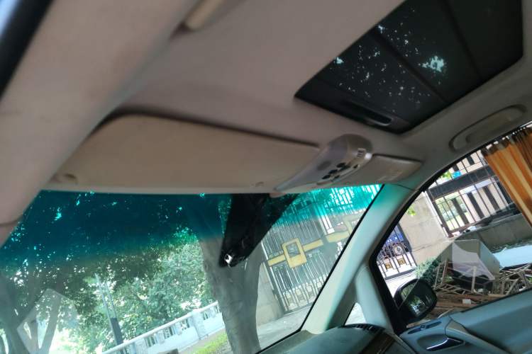 Used Mercedes-Benz Viano 2010 2.5L Prestige Edition Headliner