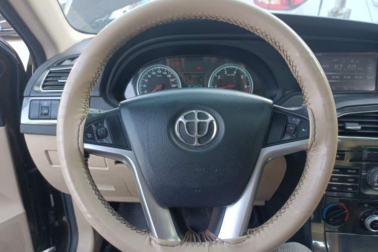 Used Brilliance V5 2012 1.5T Manual Two-Wheel Drive Luxury Version