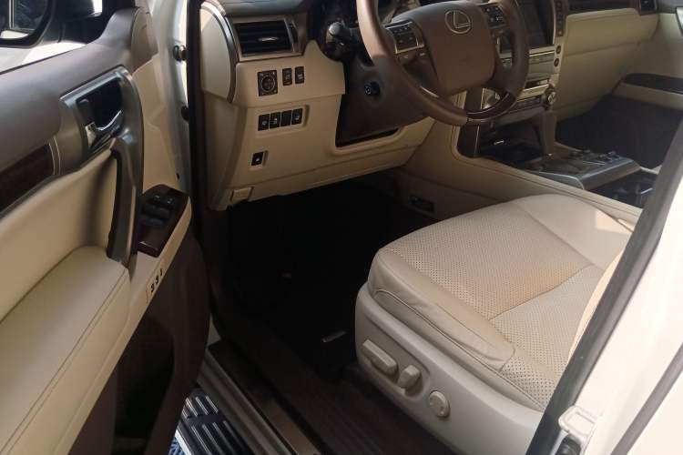 Used Lexus GX 2014 400 Prestige Edition

