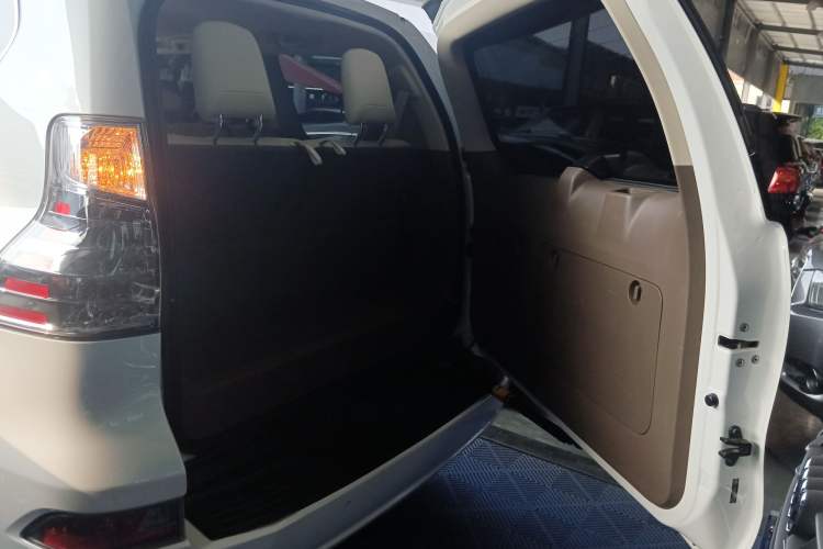 Used Lexus GX 2014 400 Prestige Edition
