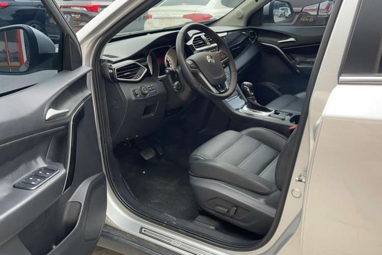 Used MG GS 2015 2.0TGI TST Luxury Edition