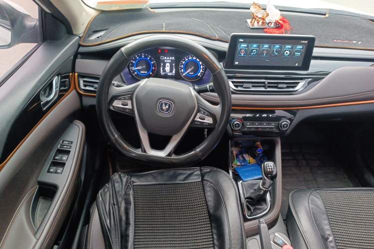 Used CHANGAN Eado DT 2019 1.6L Manual Enjoyment Model China VI Standard
