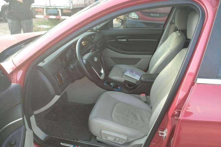 Used BAIC New Energy EU 2016 EU260 Enjoy Edition
