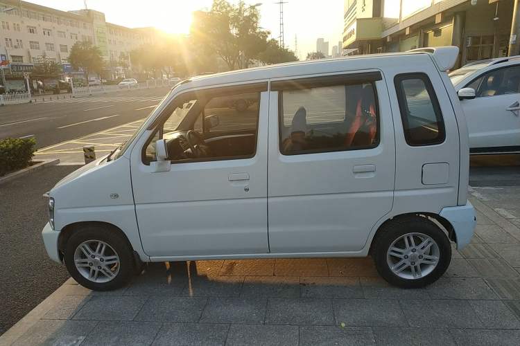 Used Suzuki Wagon R 2015 1.4L Manual All-Around Model
