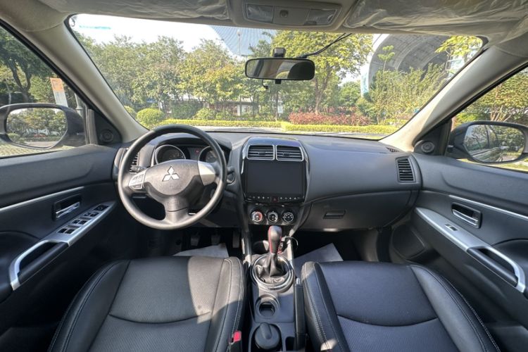 Used Mitsubishi ASX 2016 1.6L Manual Two-Wheel Drive Pioneer Edition