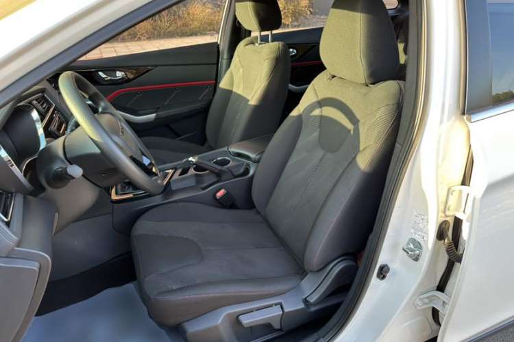 Used Venucia D60 2020 1.6L Entry Manual Comfort Edition
