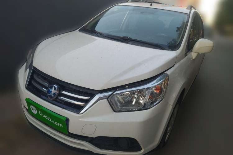 Used Venucia R50 2015 1.6L Automatic Fashion Edition