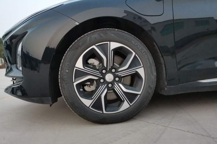 Used Hongqi E-QM5 2021 Charging Version Flagship Edition
