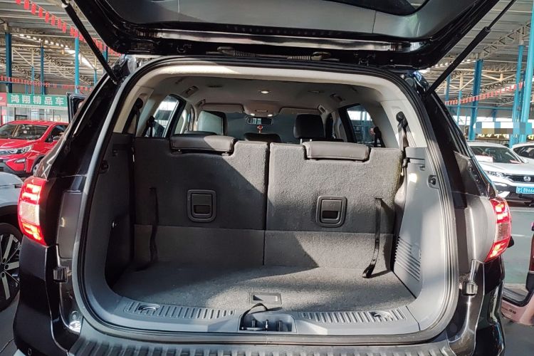 Used Ford Everest 2016 2.0T Gasoline Automatic 4x4 Luxury Edition
