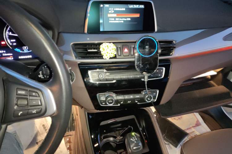 Used BMW X1 New Energy 2018 xDrive25Le Luxury Model Audio And AC Panel