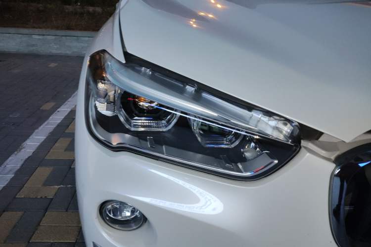 Used BMW X1 New Energy 2018 xDrive25Le Luxury Model Right Front Headlight