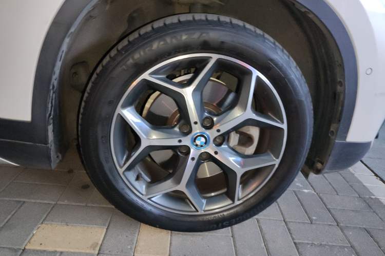 Used BMW X1 New Energy 2018 xDrive25Le Luxury Model Right Front Wheel Hub