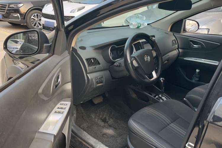 Used Dongfeng Aeolus AX3 2016 1.5L Automatic Shangkue Model