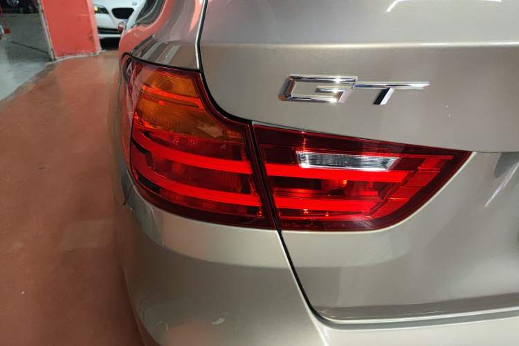 Used BMW 3 Series GT 2016 320i Fashion Model