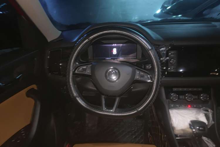 Used Skoda Kodiaq GT 2019 TSI330 Two-Wheel-Drive Luxury Edition China V Standard Steering Wheel