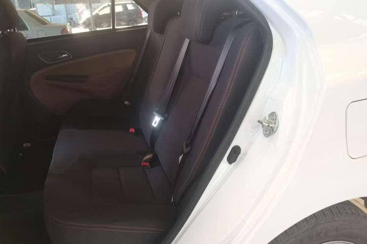 Used Geely Auto Diamond 2017 1.5L Manual Value-Added Model