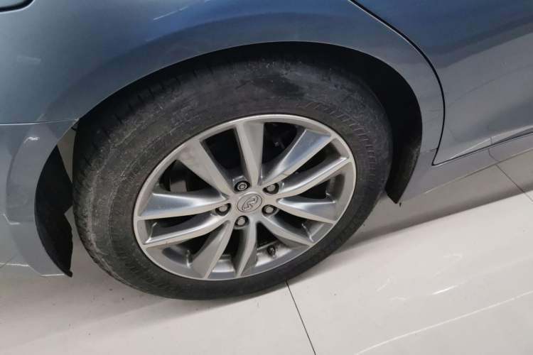 Used Infiniti Q50 2014 2.0T Luxury Edition Right Rear Wheel Hub
