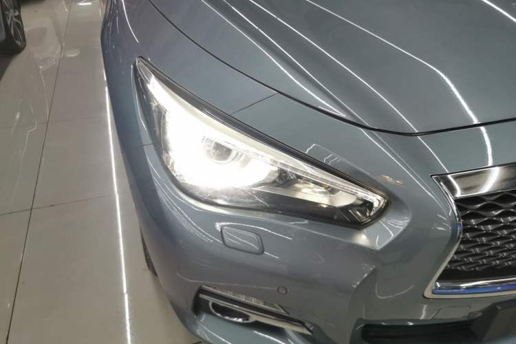 Used Infiniti Q50 2014 2.0T Luxury Edition Right Front Headlight