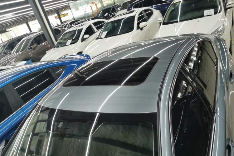 Used Infiniti Q50 2014 2.0T Luxury Edition Roof