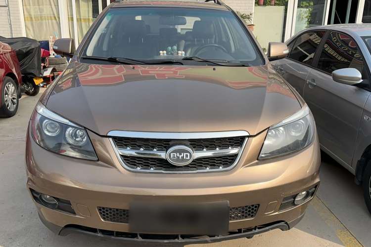 Used BYD S6 2014 2.4L Automatic Prestige 5-Seater
