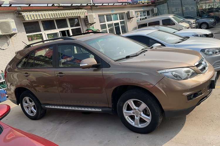 Used BYD S6 2014 2.4L Automatic Prestige 5-Seater
