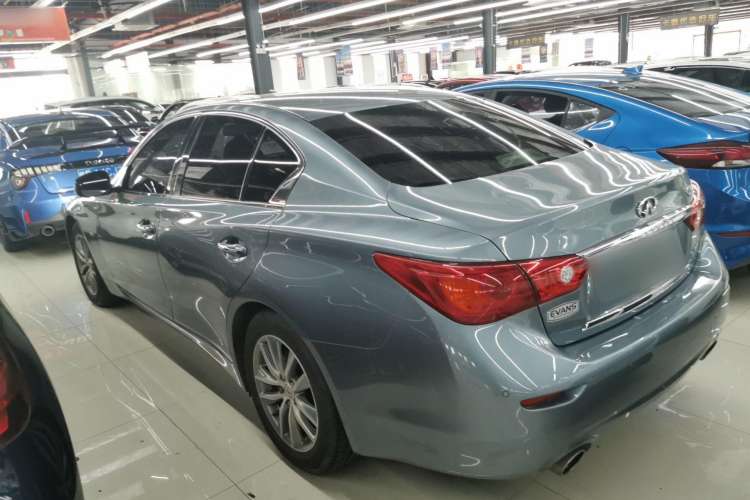 Used Infiniti Q50 2014 2.0T Luxury Edition Left Side