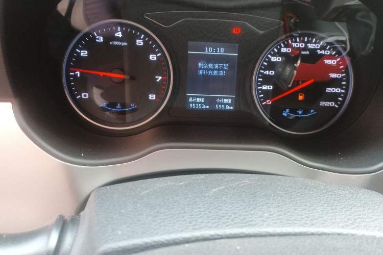 Used JAC M4 2018 2.0L Manual Express Version Odometer Close Up