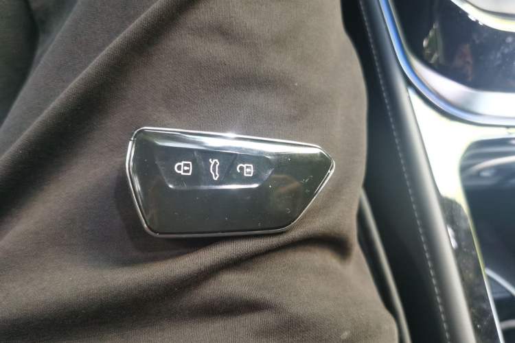 Used Volkswagen ID.4 CROZZ 2022 Long-Range Lite PRO Edition