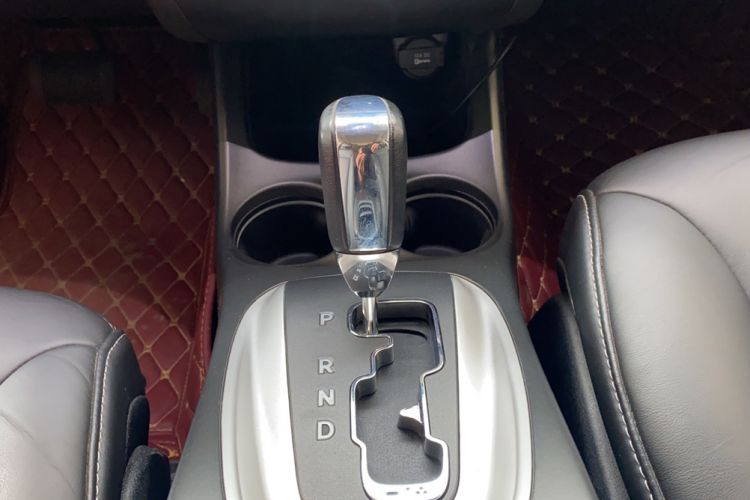 Used Dodge Journey 2013 2.4L Two-Wheel Drive Luxury Version
