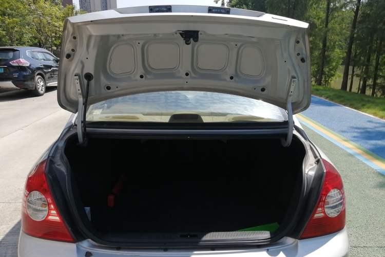 Used Hyundai Elantra 2007 1.6L Manual Comfort Model
